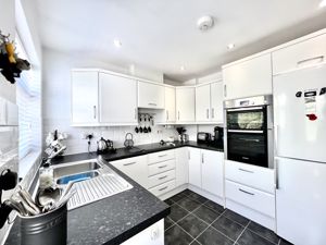 Kitchen- click for photo gallery
